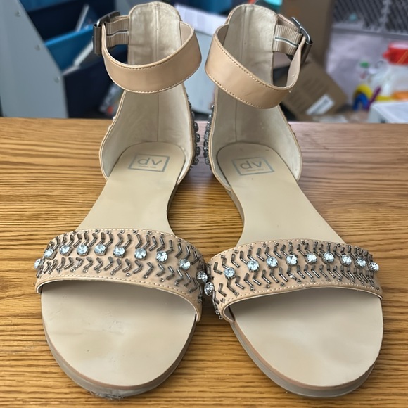 🍒 Dolce Vita Tan Beaded and Jeweled Sandals Size 10 - Picture 4 of 12